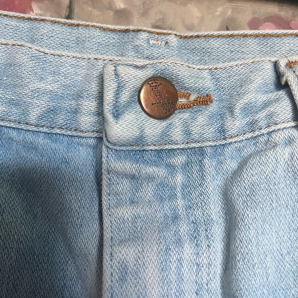 Wrangler denim shorts women’s size 32 - Picture 5 of 6